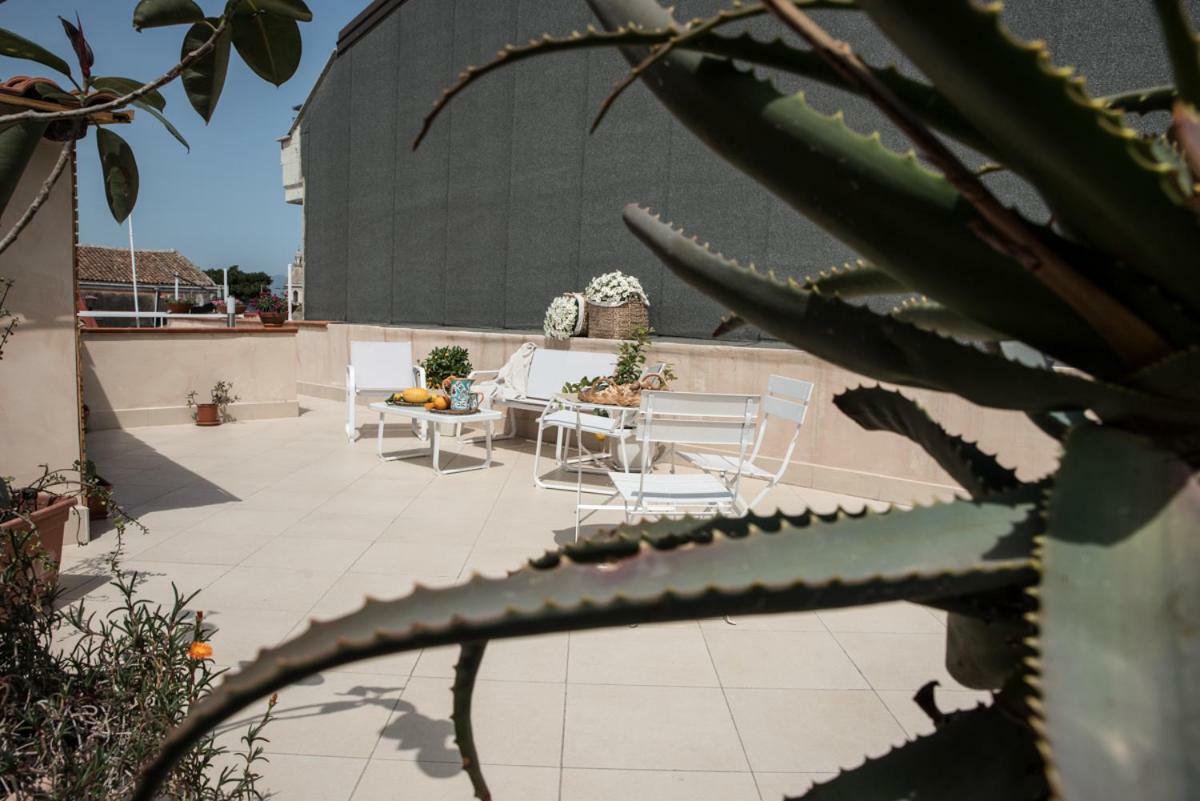 Апартаменты Terrazzo Siciliano Рипосто Экстерьер фото